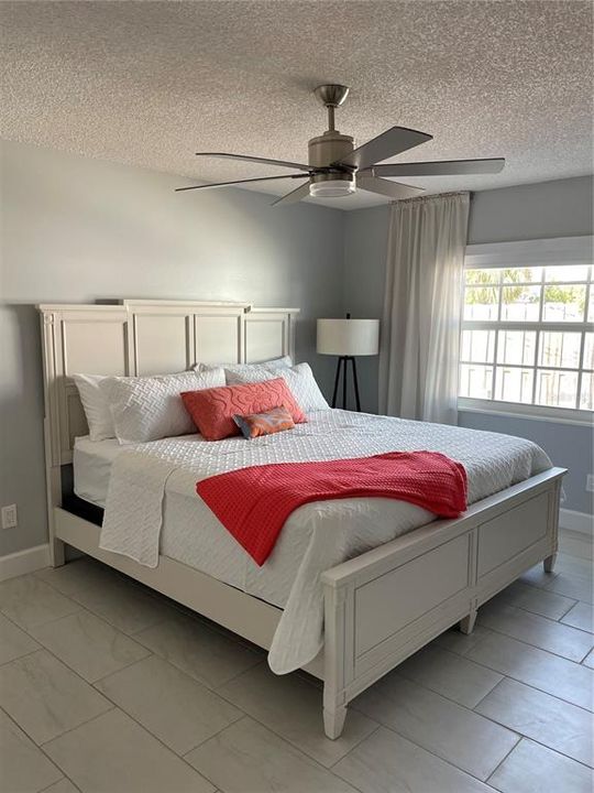 待售: $449,000 (3 贝兹, 2 浴室, 1596 平方英尺)