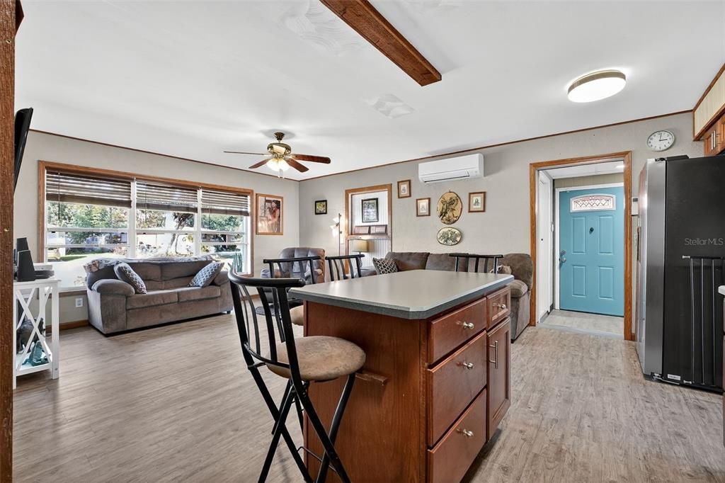 待售: $245,000 (3 贝兹, 2 浴室, 1457 平方英尺)