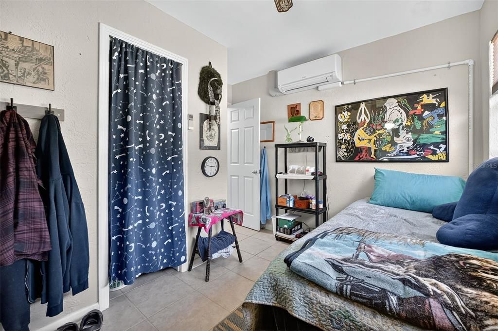 待售: $245,000 (3 贝兹, 2 浴室, 1457 平方英尺)