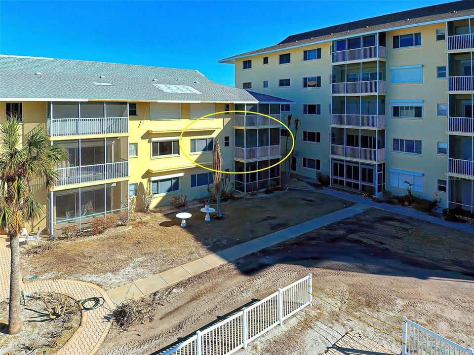 На продажу: $545,900 (2 спален, 2 ванн, 1109 Квадратных фут)