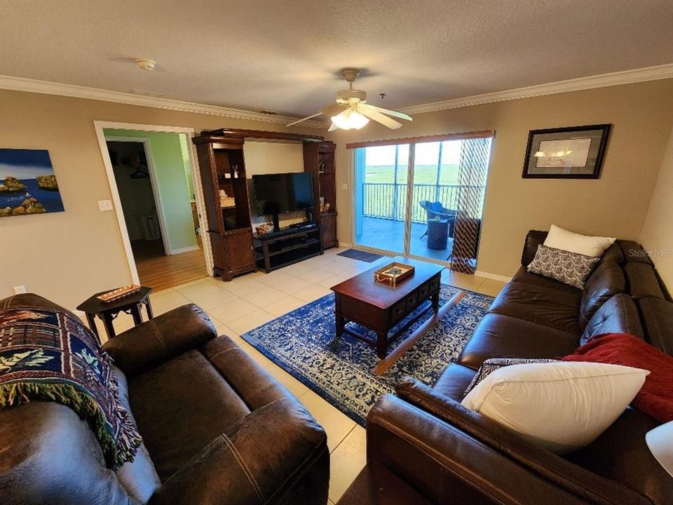 В аренду: $3,000 (2 спален, 2 ванн, 1369 Квадратных фут)