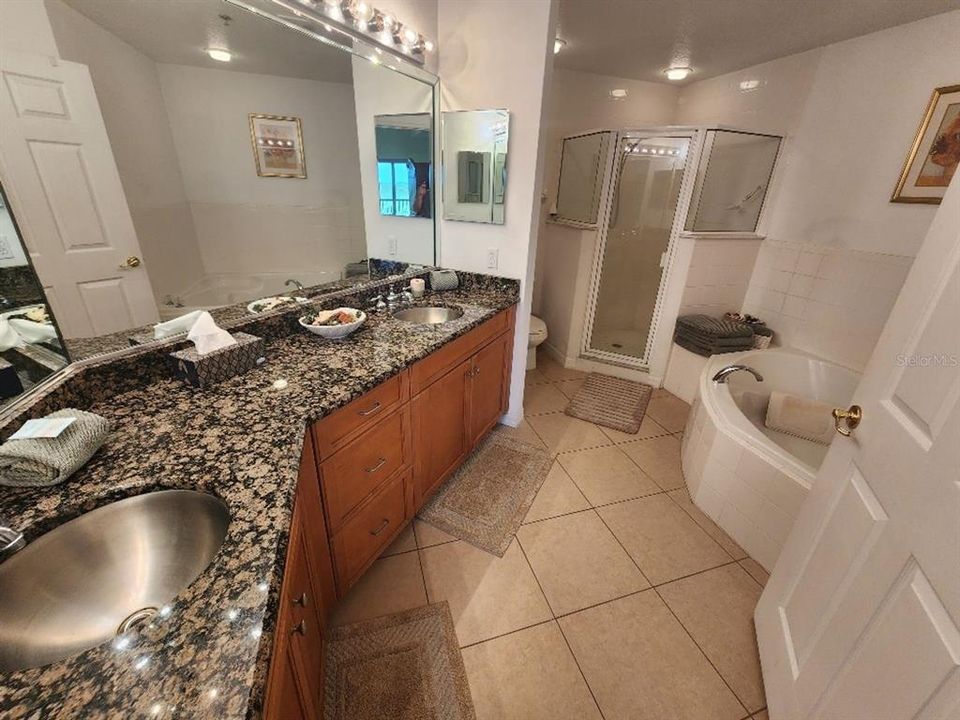 В аренду: $3,000 (2 спален, 2 ванн, 1369 Квадратных фут)