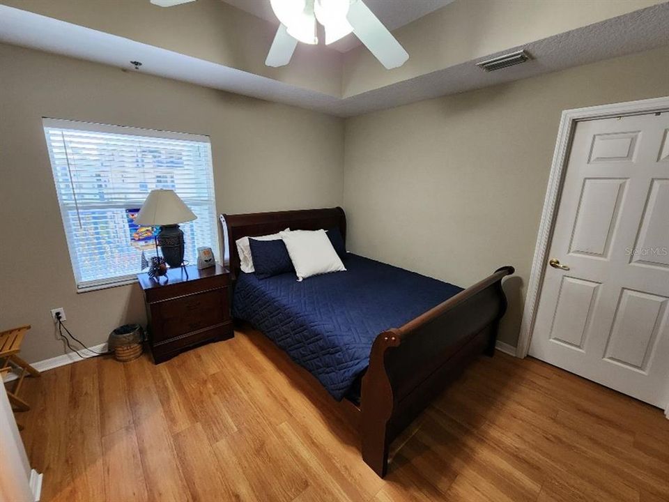 В аренду: $3,000 (2 спален, 2 ванн, 1369 Квадратных фут)