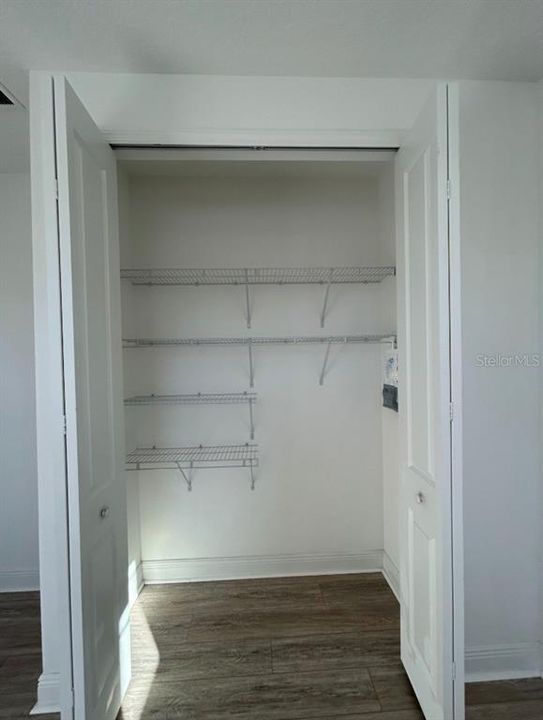 Под контрактом: $3,900 (4 спален, 3 ванн, 2935 Квадратных фут)