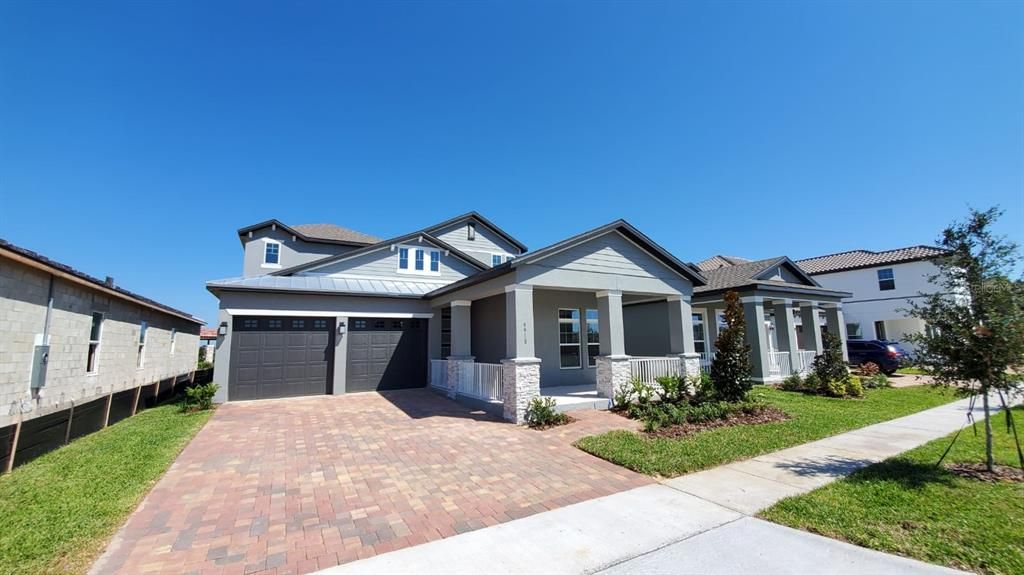 Под контрактом: $3,900 (4 спален, 3 ванн, 2935 Квадратных фут)