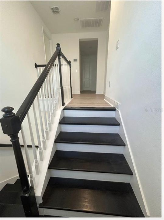 Под контрактом: $3,900 (4 спален, 3 ванн, 2935 Квадратных фут)