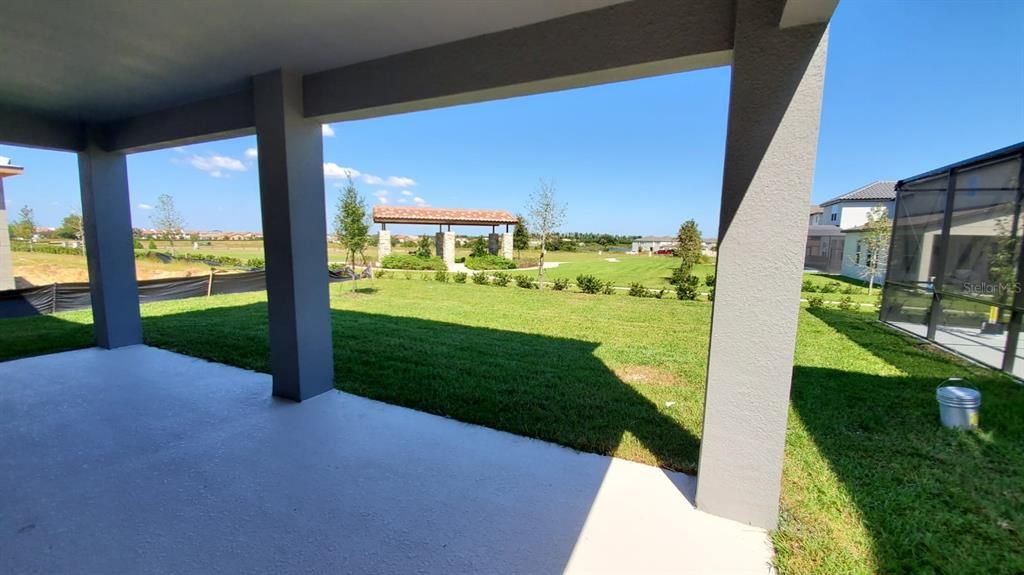 Под контрактом: $3,900 (4 спален, 3 ванн, 2935 Квадратных фут)