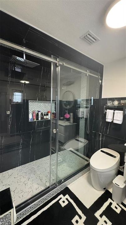 For Sale: $800,000 (4 beds, 2 baths, 2274 Square Feet)