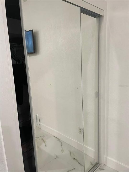 For Sale: $800,000 (4 beds, 2 baths, 2274 Square Feet)