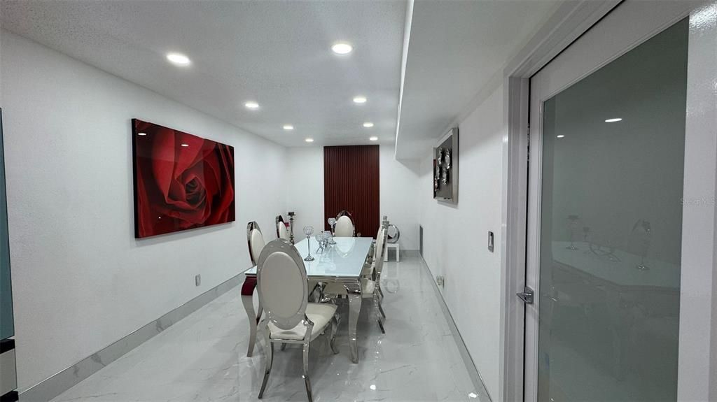 For Sale: $800,000 (4 beds, 2 baths, 2274 Square Feet)