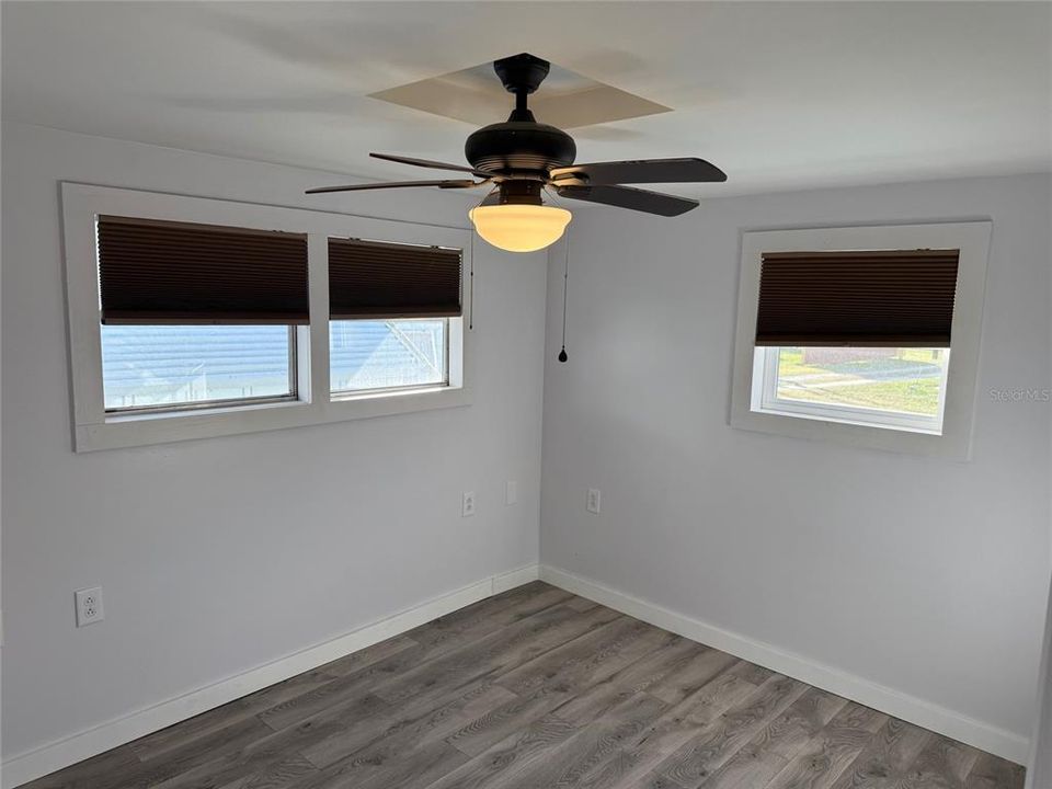 待售: $59,999 (2 贝兹, 1 浴室, 480 平方英尺)