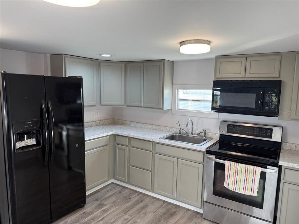 待售: $59,999 (2 贝兹, 1 浴室, 480 平方英尺)