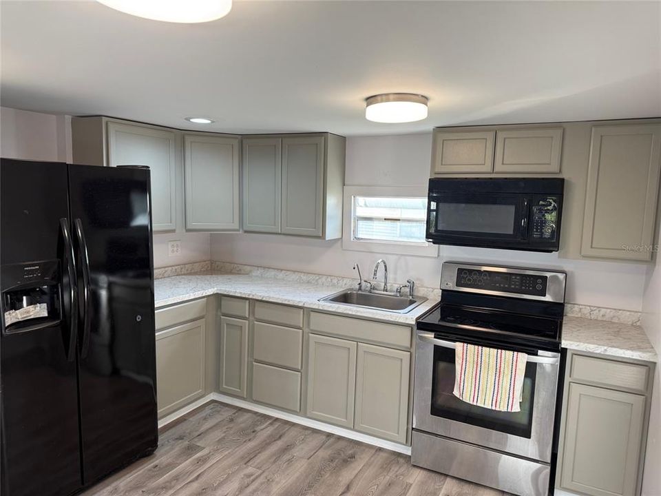 待售: $59,999 (2 贝兹, 1 浴室, 480 平方英尺)