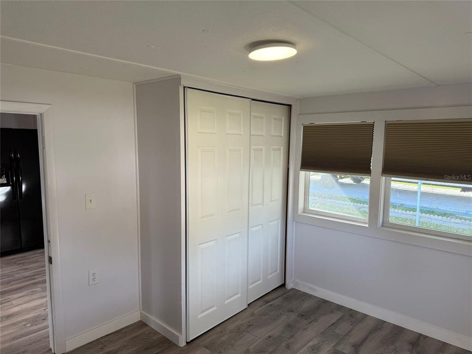 待售: $59,999 (2 贝兹, 1 浴室, 480 平方英尺)