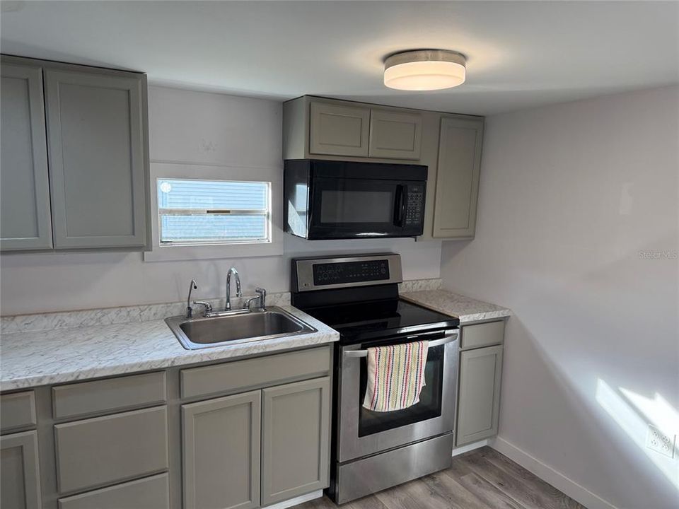 待售: $59,999 (2 贝兹, 1 浴室, 480 平方英尺)