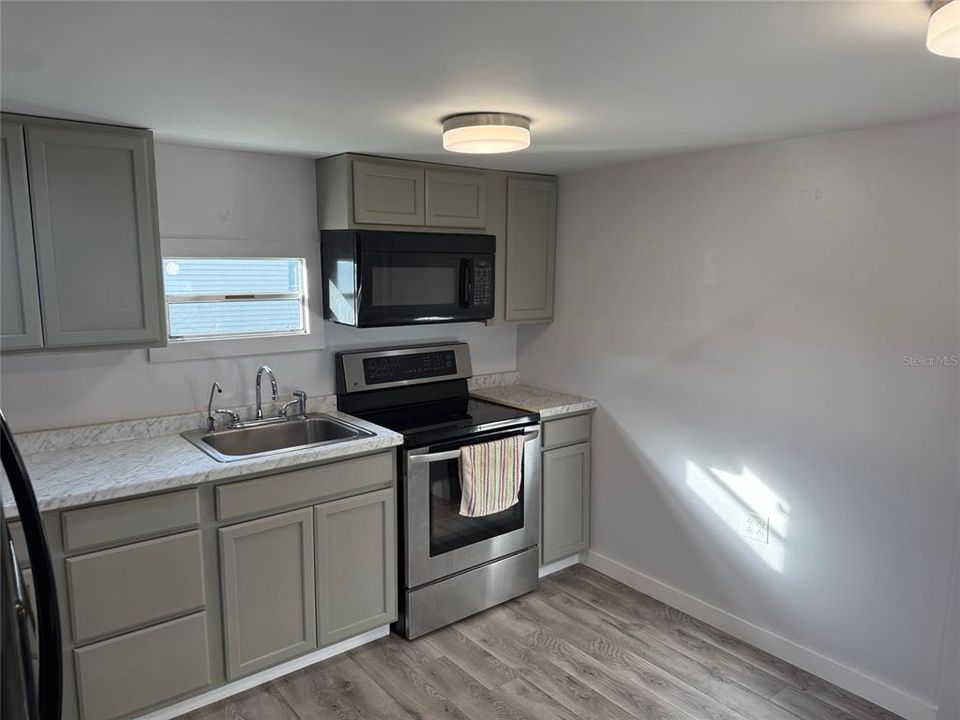 待售: $59,999 (2 贝兹, 1 浴室, 480 平方英尺)