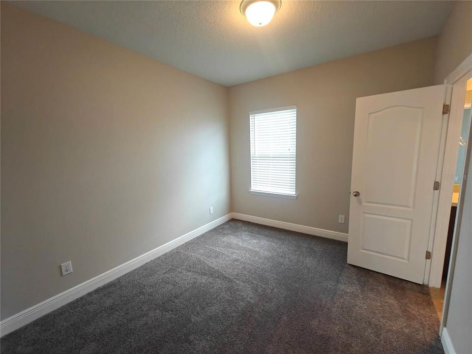 For Rent: $2,689 (3 beds, 2 baths, 1805 Square Feet)
