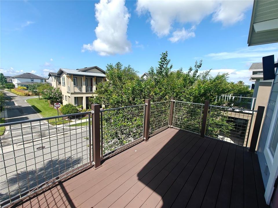 For Rent: $2,689 (3 beds, 2 baths, 1805 Square Feet)