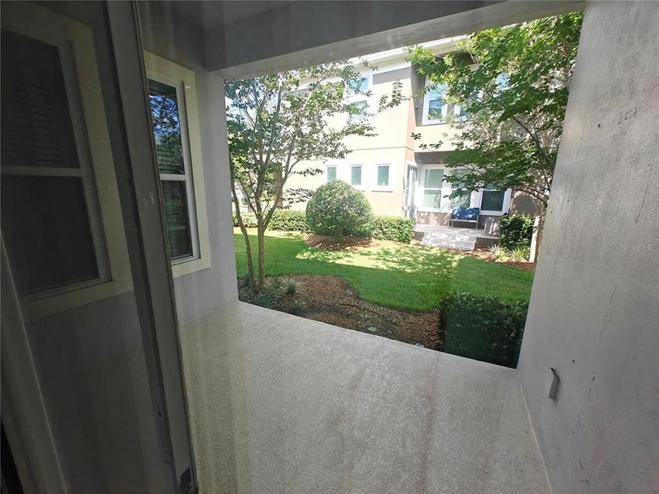 For Rent: $2,689 (3 beds, 2 baths, 1805 Square Feet)