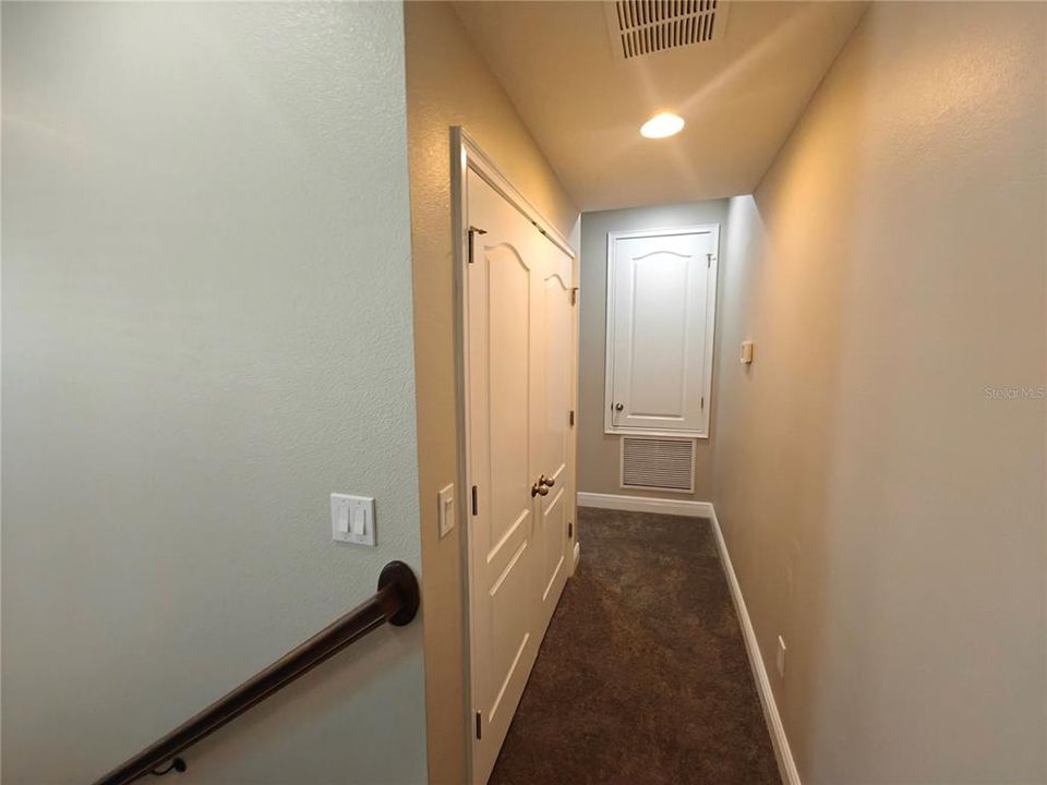 For Rent: $2,689 (3 beds, 2 baths, 1805 Square Feet)