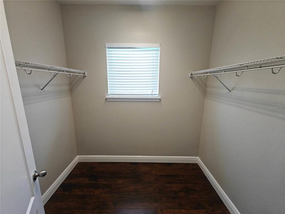 For Rent: $2,689 (3 beds, 2 baths, 1805 Square Feet)