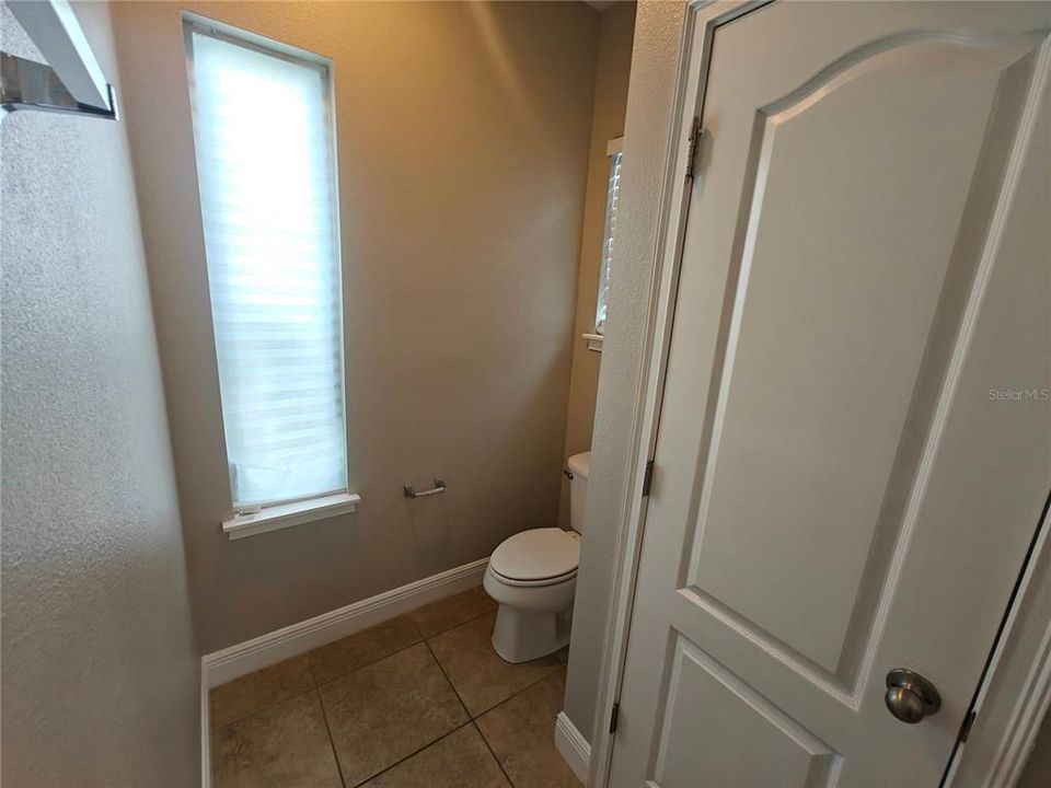 For Rent: $2,689 (3 beds, 2 baths, 1805 Square Feet)