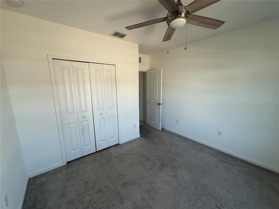 合同活跃: $211,000 (4 贝兹, 2 浴室, 1767 平方英尺)