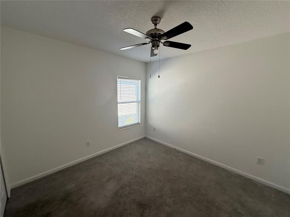 合同活跃: $211,000 (4 贝兹, 2 浴室, 1767 平方英尺)