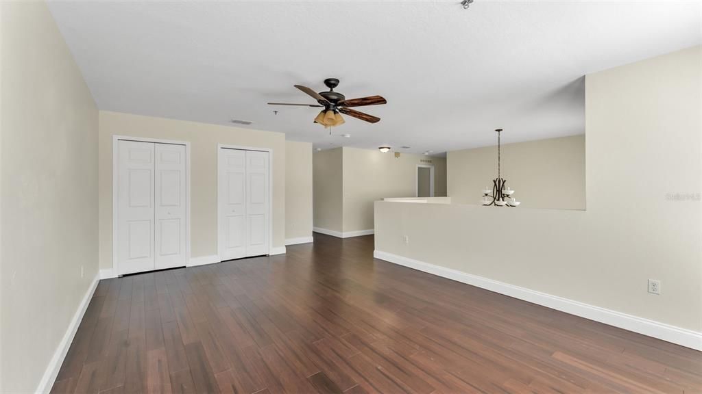 待售: $475,000 (6 贝兹, 4 浴室, 3976 平方英尺)