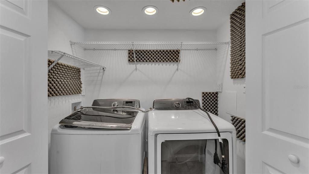 待售: $475,000 (6 贝兹, 4 浴室, 3976 平方英尺)