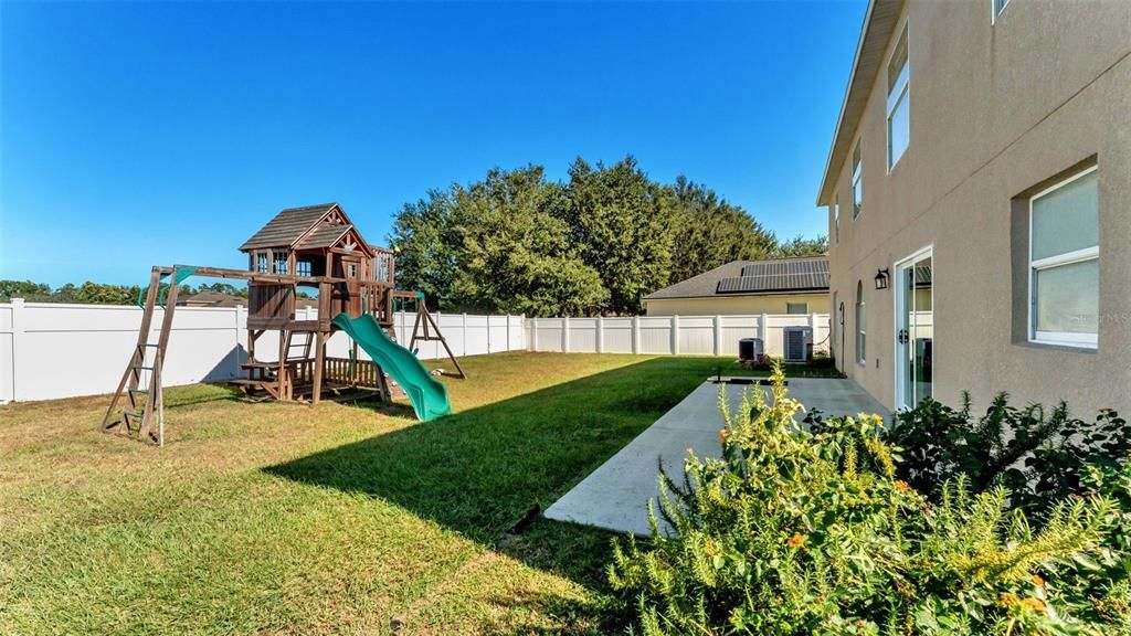 待售: $475,000 (6 贝兹, 4 浴室, 3976 平方英尺)