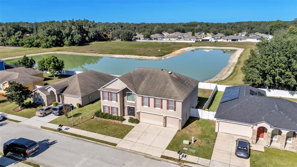 待售: $475,000 (6 贝兹, 4 浴室, 3976 平方英尺)