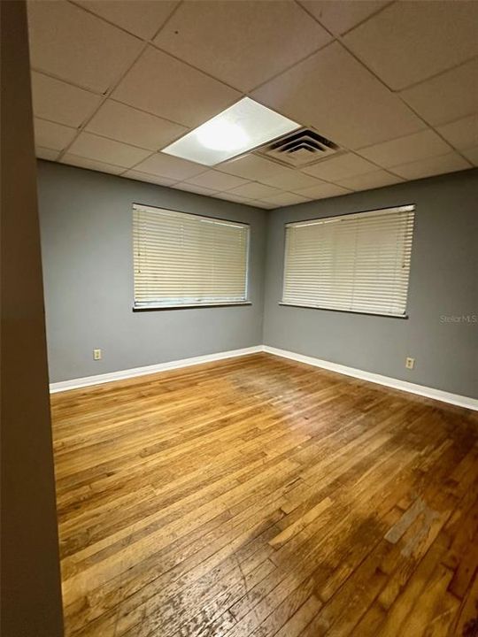 For Rent: $2,000 (5 beds, 3 baths, 2601 Square Feet)