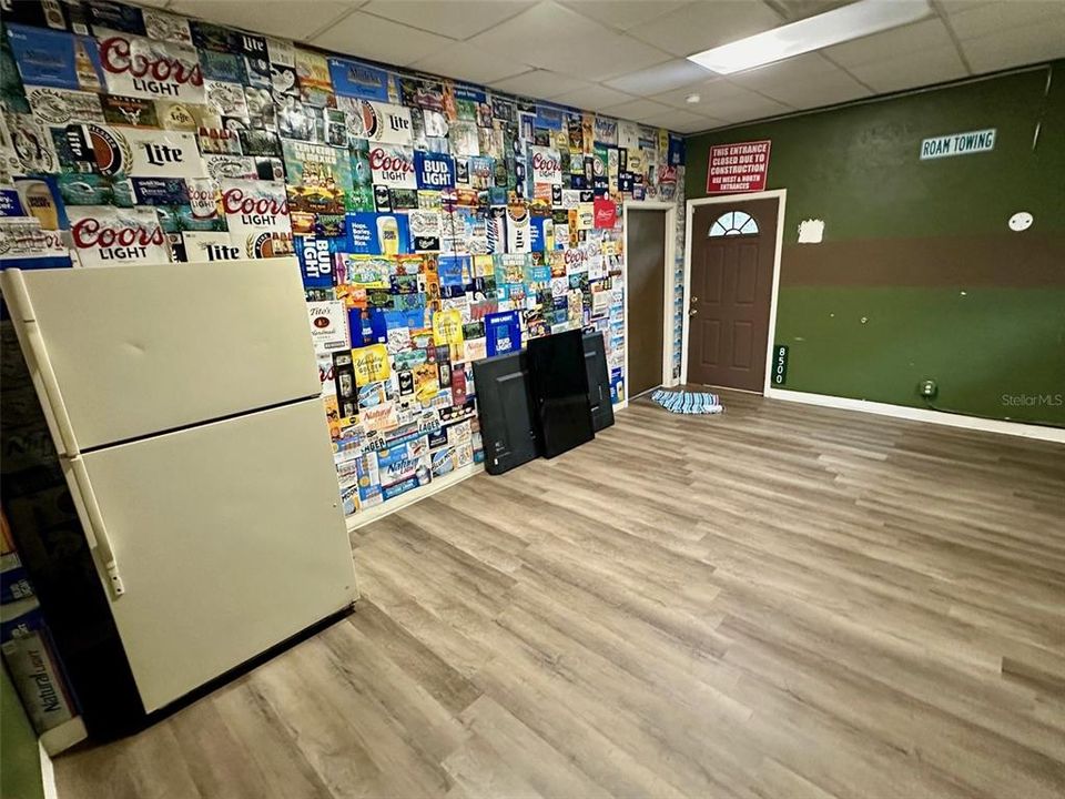 For Rent: $2,000 (5 beds, 3 baths, 2601 Square Feet)