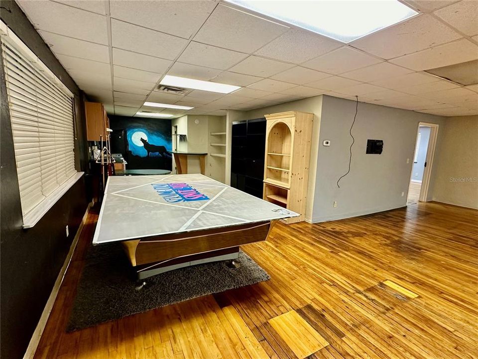 For Rent: $2,000 (5 beds, 3 baths, 2601 Square Feet)