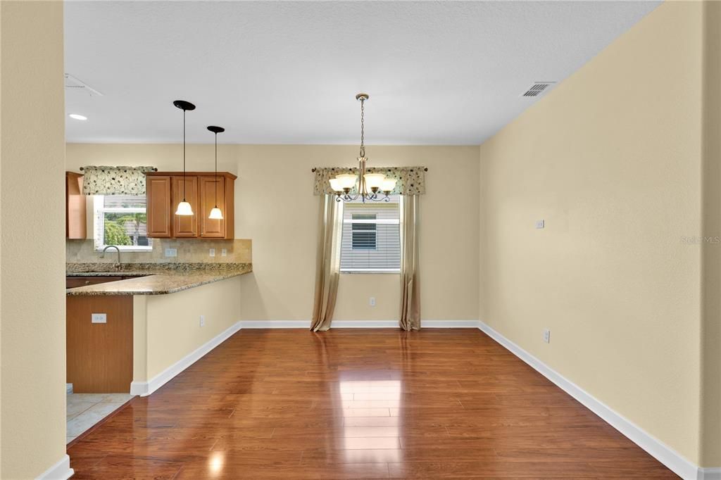 For Sale: $384,900 (3 beds, 2 baths, 1672 Square Feet)