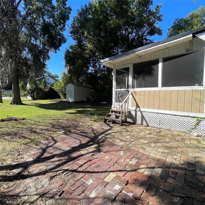 待售: $349,000 (2 贝兹, 1 浴室, 1448 平方英尺)