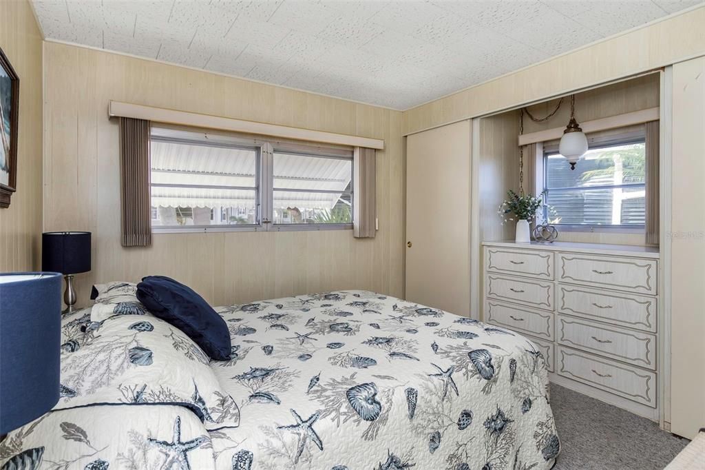 На продажу: $369,000 (2 спален, 2 ванн, 1080 Квадратных фут)