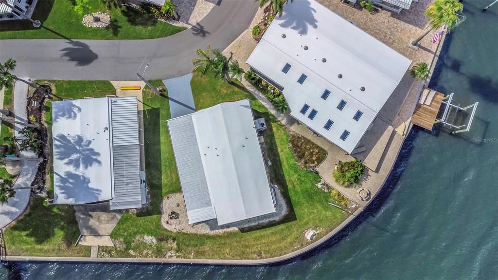 На продажу: $369,000 (2 спален, 2 ванн, 1080 Квадратных фут)