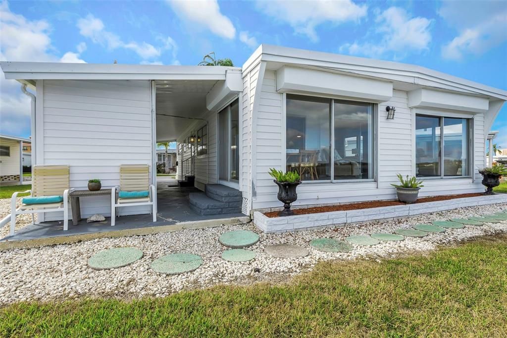 На продажу: $369,000 (2 спален, 2 ванн, 1080 Квадратных фут)