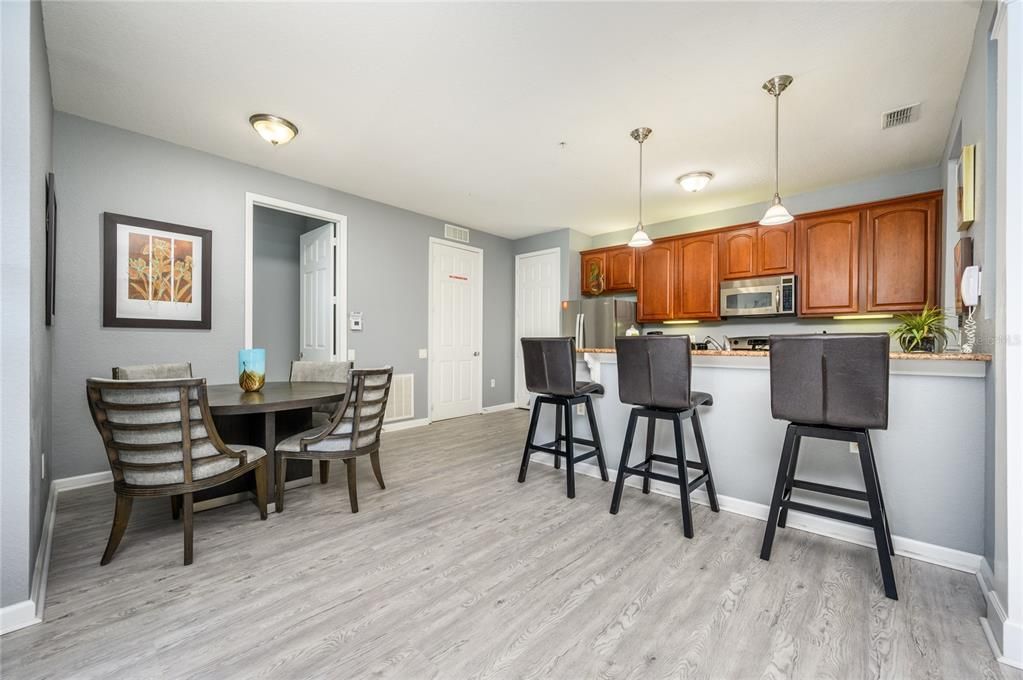 For Sale: $609,000 (2 beds, 2 baths, 1823 Square Feet)