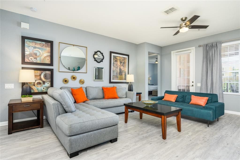 For Sale: $609,000 (2 beds, 2 baths, 1823 Square Feet)