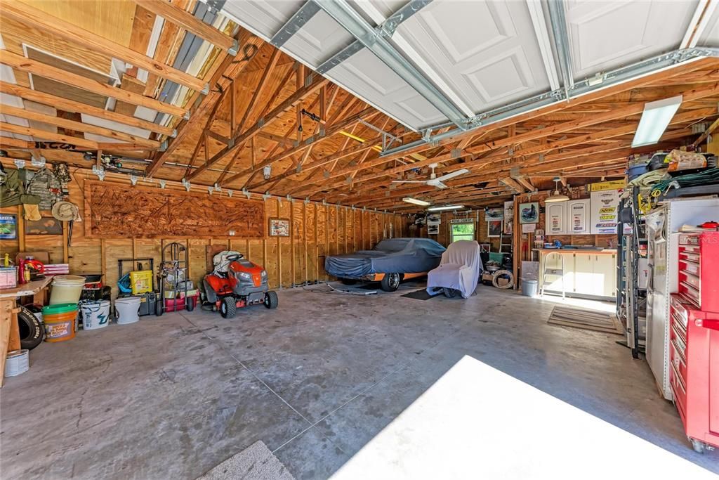 For Sale: $950,000 (4 beds, 3 baths, 2358 Square Feet)