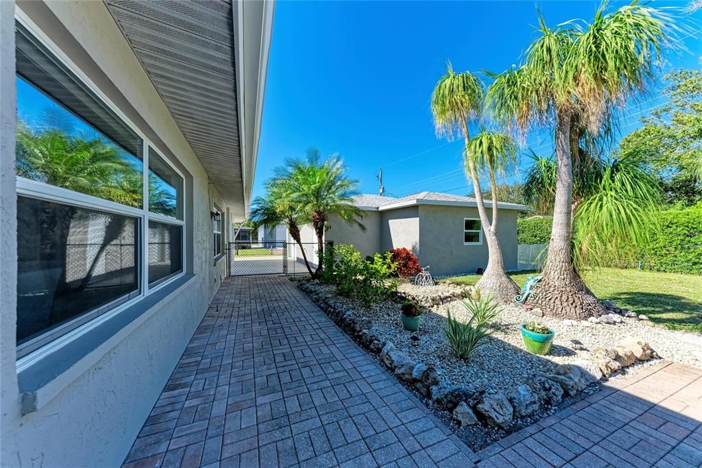 For Sale: $950,000 (4 beds, 3 baths, 2358 Square Feet)