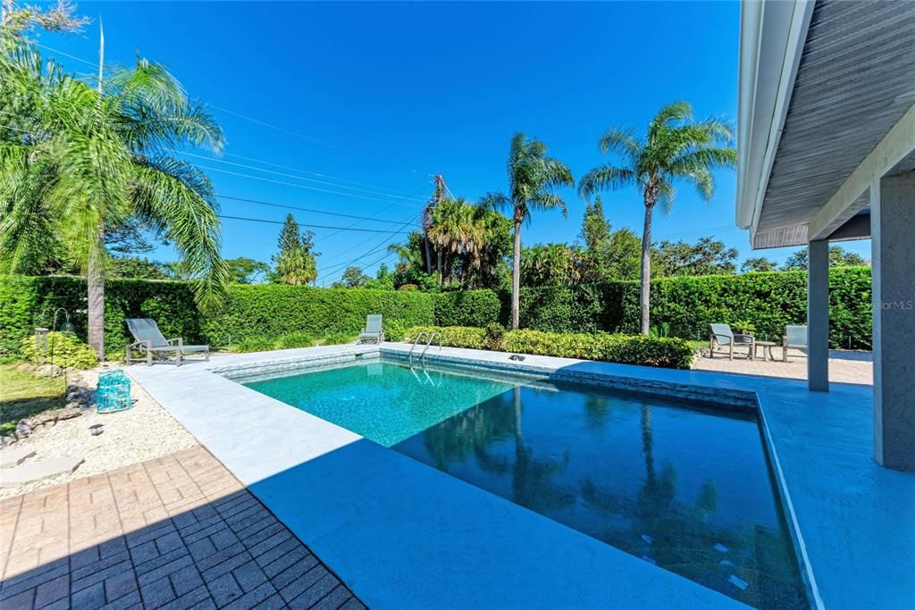 For Sale: $950,000 (4 beds, 3 baths, 2358 Square Feet)