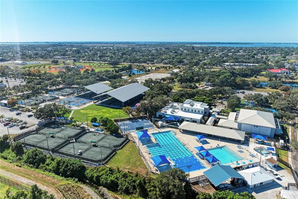 For Sale: $950,000 (4 beds, 3 baths, 2358 Square Feet)