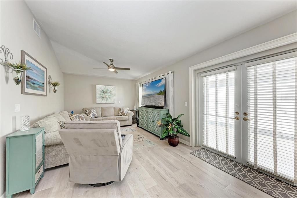 For Sale: $950,000 (4 beds, 3 baths, 2358 Square Feet)