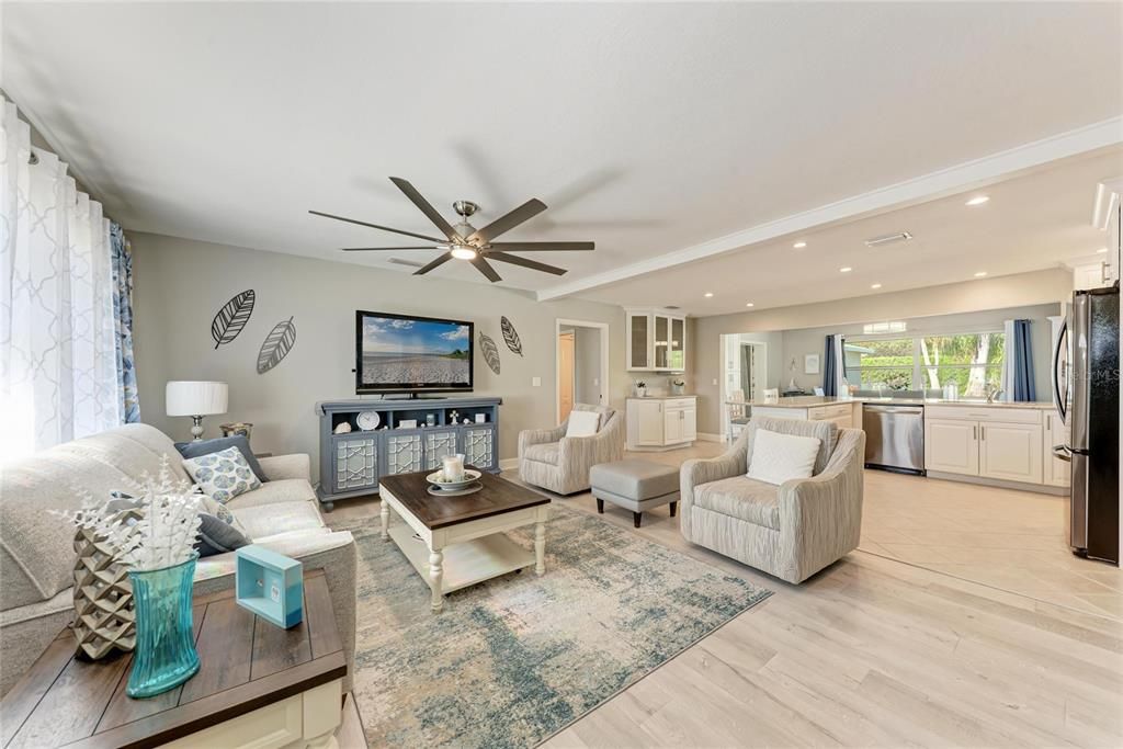 For Sale: $950,000 (4 beds, 3 baths, 2358 Square Feet)