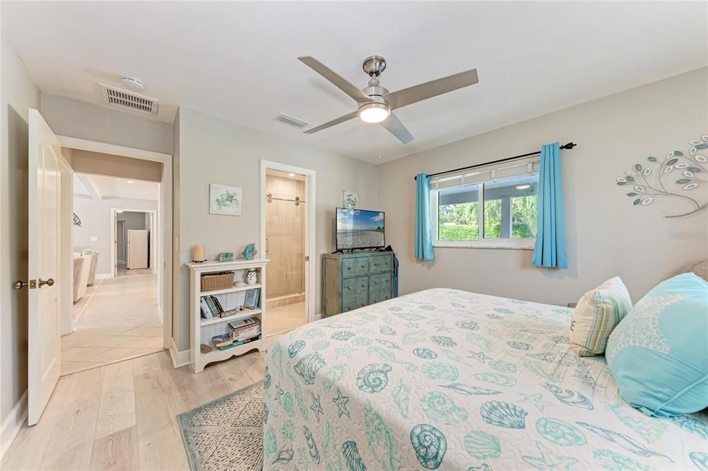 For Sale: $950,000 (4 beds, 3 baths, 2358 Square Feet)