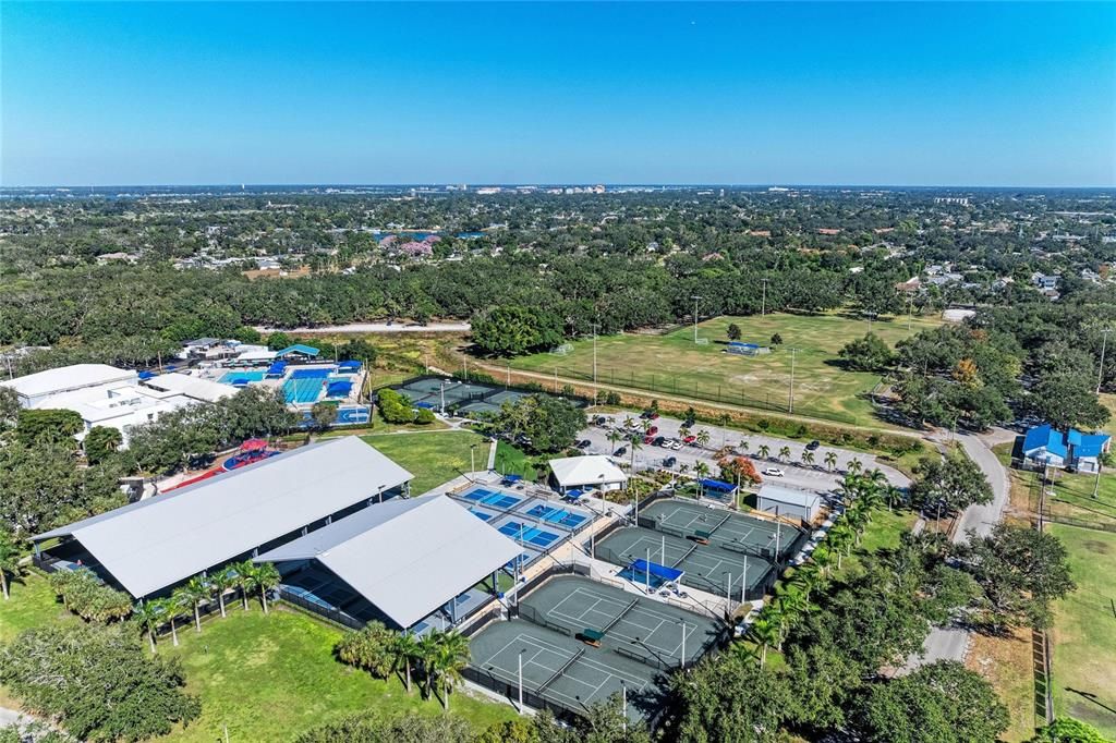 For Sale: $950,000 (4 beds, 3 baths, 2358 Square Feet)